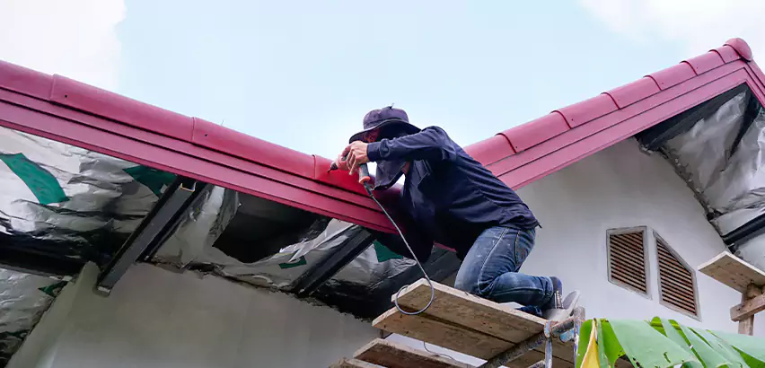 Rain Gutter Repair in Rolling Meadows