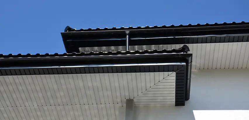 Box Eave Construction in Rolling Meadows