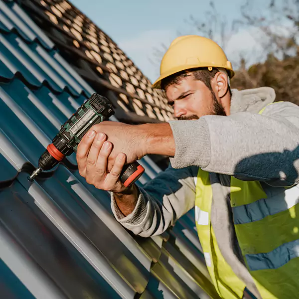 Why Rolling Meadows Homeowners Choose Rolling Meadows Roofing Pro for Steel Roof Repair Service?