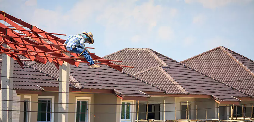 Professional Wind Damage Roof Repair Services in Rolling Meadows, IL